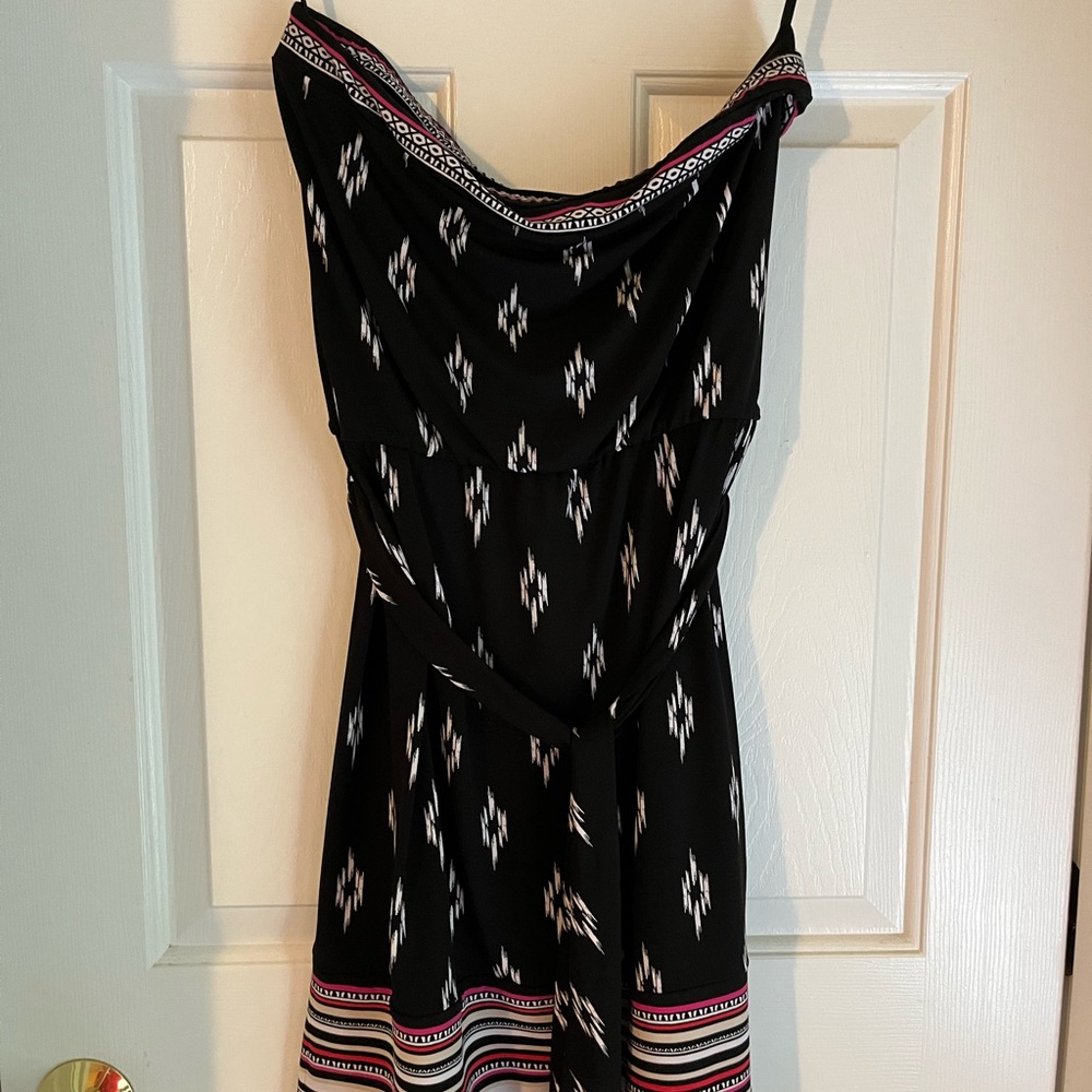 White House Black Market small strapless dress.